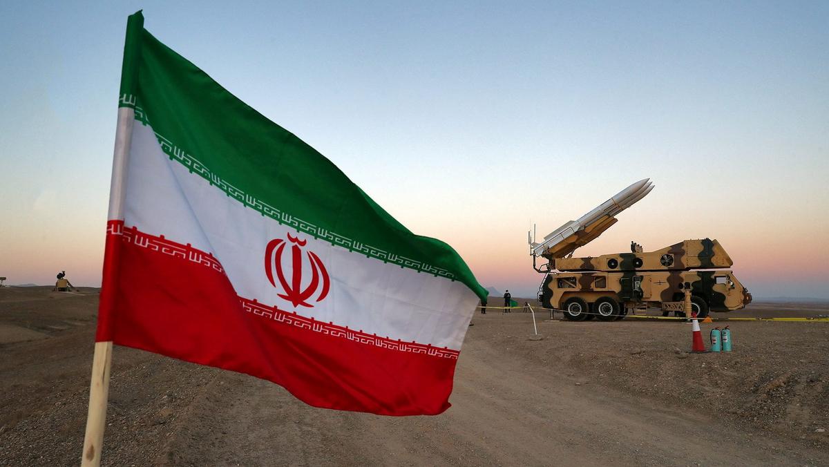 Irańska rakieta na poligonie