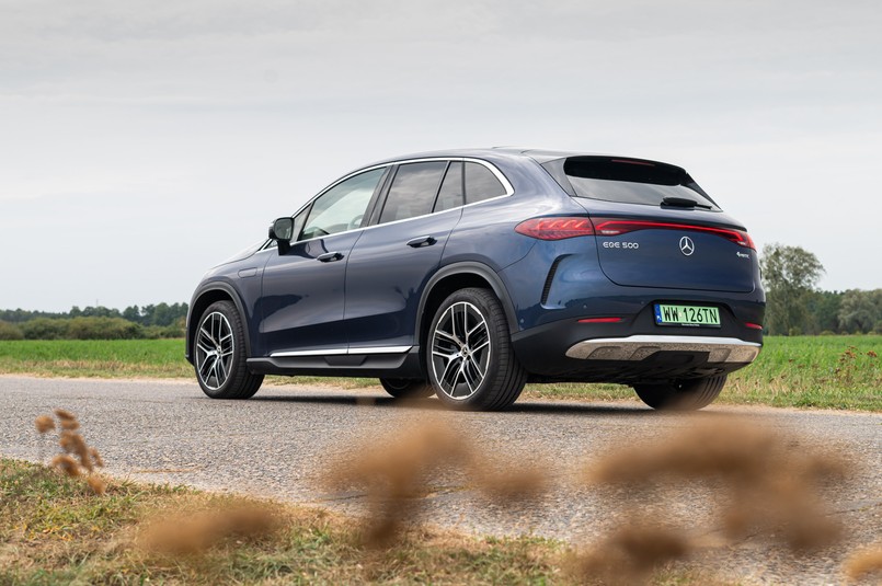 Mercedes EQE SUV waży około 2,5 tony