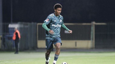 legia warszawa w 1/8 finału młodzieżowej ligi mistrzów. wielki sukces piłkarzy z łazienkowskiej