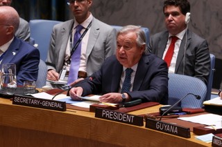 Sekretarz generalny ONZ: Atak USA niebezpiecznym zwrotem w regionie