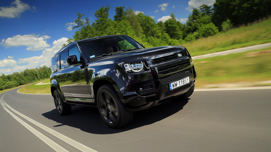 Land Rover Defender 110