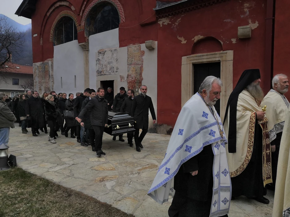 Oprostaj od mati Angeline