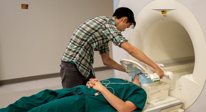 Scientists say they made a mind-reading AI that can turn brain scans ...