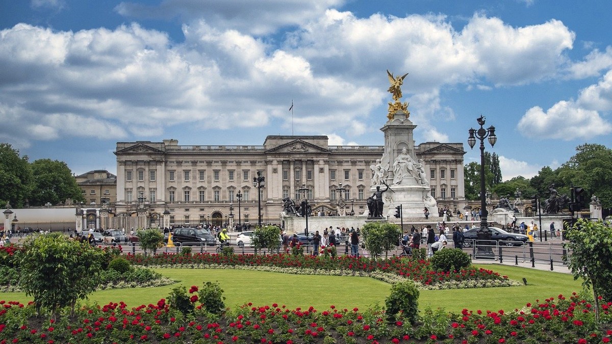 TikTok-sztár lehet a brit királyi család egyik legismertebb tagjából? Nem találja ki, melyikükről van szó!