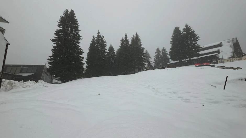 Sneg pokrio Kopaonik sa rekordnom količinom snega već u oktobru 