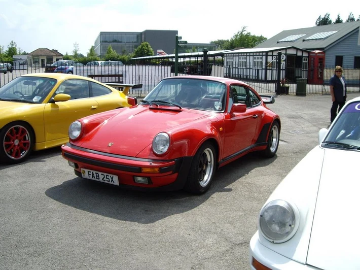 Porsche 911 Turbo (930)