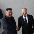Kim Dzong Un przymila się do Putina. Pragnie z nim "mocno trzymać się za ręce"