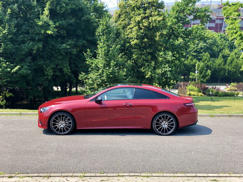 Mercedes E 300 Coupe