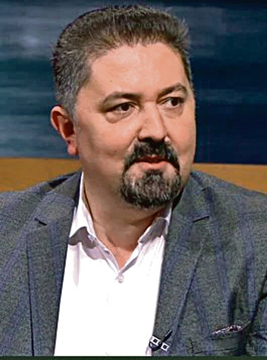 SAŠA MILOVAOVIĆ