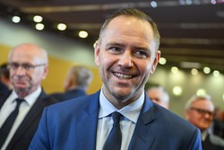 Coś dziwnego dzieje się na prawicy po wyborze Nawrockiego. Seria ataków i oskarżeń