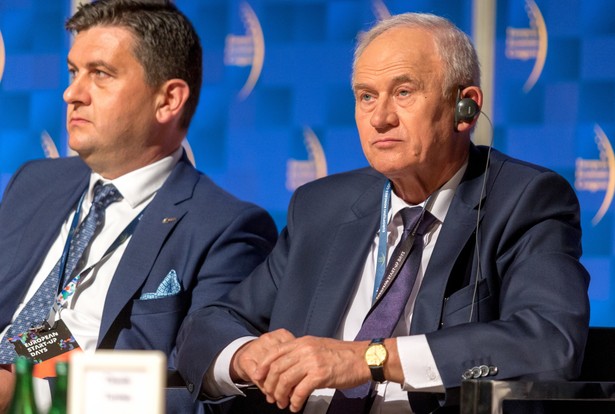 Krzysztof Tchórzewski w czasie EKG w Katowicach