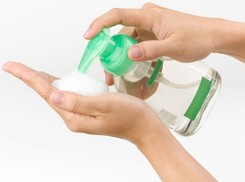 Wielu chorobom można zapobiec, myjąc dłonie przy użyciu mydła