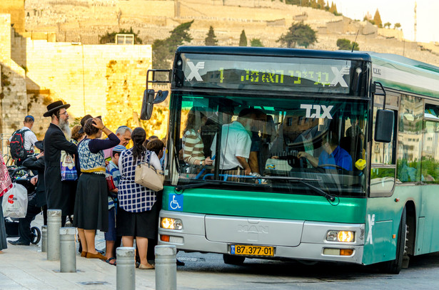 Kobiety w Izraelu w komunikacji publicznej są często narażone na zaczepki i poniżanie