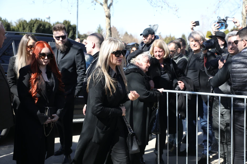 Porodica Popović neutešna