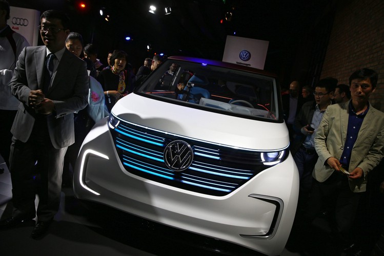 Volkswagen BUDD-e concept
