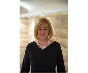 Dr. Bogos Krisztina