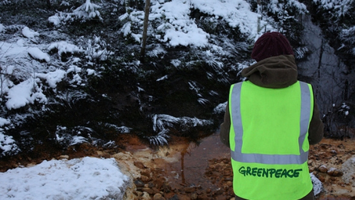 Na wschodzie Finlandii miała miejsce katastrofa ekologiczna. Pękła zapora zbiornika, w którym kopalnia niklu Talvivaara gromadziła niebezpieczne toksyczne odpady produkcyjne. Greenpeace alarmuje, że może to być największa katastrofa ekologiczna w Europie.