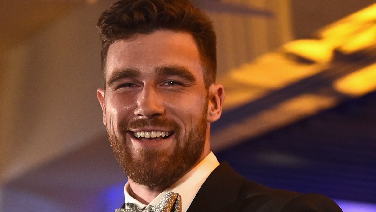 Travis Kelce, futbolista amerykański, zawodnik Kansas City Chiefs, jest bohaterem programu reality show "Catching Kelce". W rozmowie z serwisem tmz.com sportowiec wyznał, że podczas kręcenia odcinków znalazł miłość.