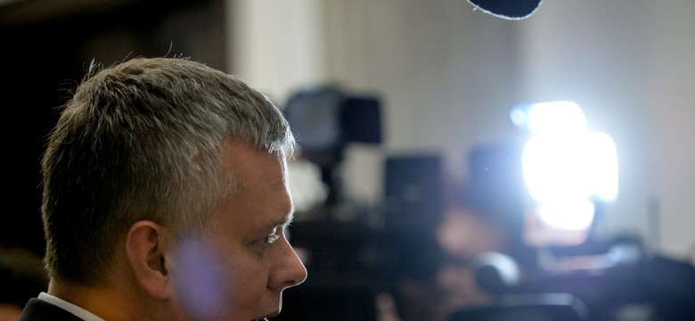 "Tak mało miejsca poświęcono temu tematowi". Siemoniak krytykuje expose Szydło