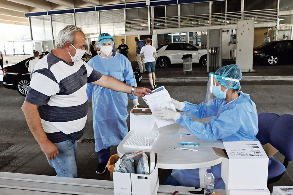 U Grčku može da se uđe sa potvrdom o vakcinaciji, preležanoj koroni ili sa negativnim PCR ili antigenskim testom