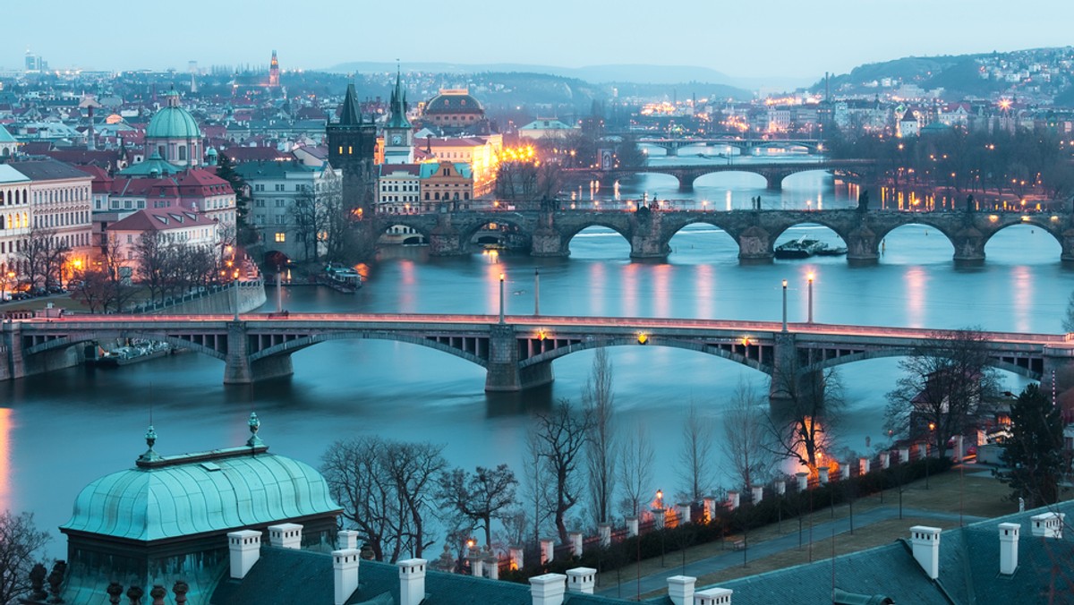 Gospodarka Czech zanotowała w drugim kwartale bieżącego roku wzrost o 0,6 proc. w porównaniu z pierwszym kwartałem, co oznacza że wyszła z recesji. W porównaniu z drugim kwartałem 2012 roku PKB był jednak niższy o 1,3 proc.