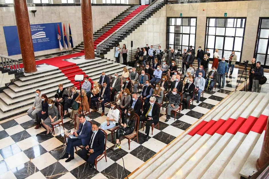 Mirović podsetio je na to da se u Vojvodini realizuju brojne investicije u oblasti obrazovanja