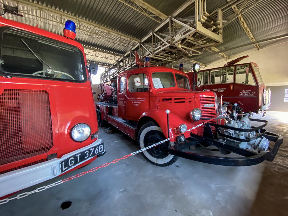 Wozy strażackie w Muzeum Pożarnictwa w Rakoniewicach