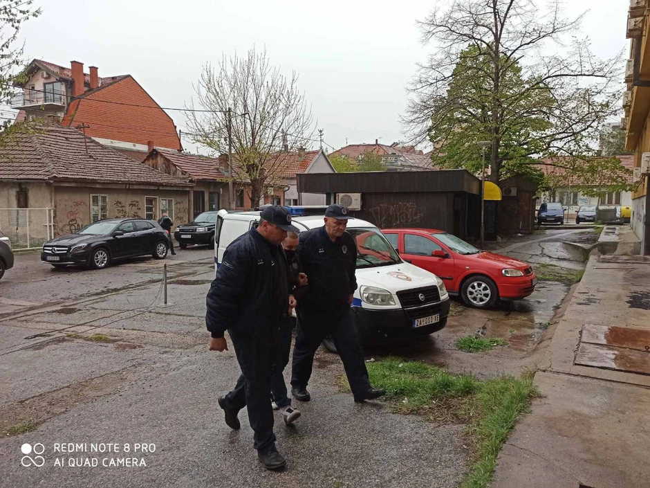 Dovođenje Davora Pernića na izricanje presude