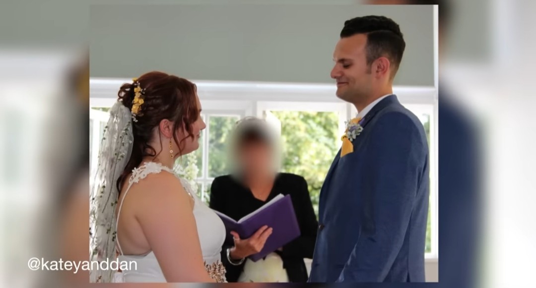 Katey sa s manželom rozhodla otvoriť svoje manželstvo.