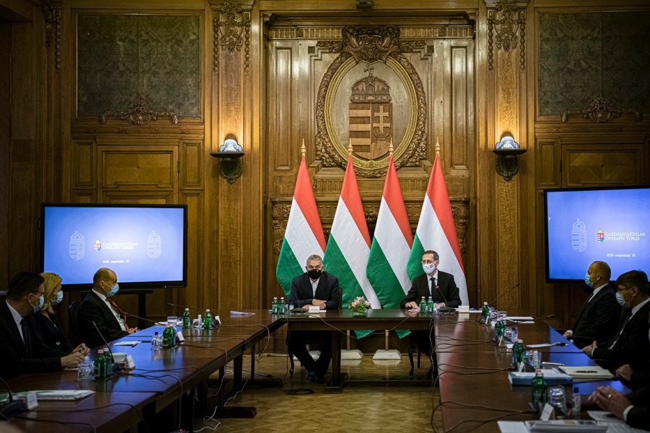 Orbán Viktor és Varga Mihály a gazdasági lépésekről tárgyalt /Fotó: Getty Images