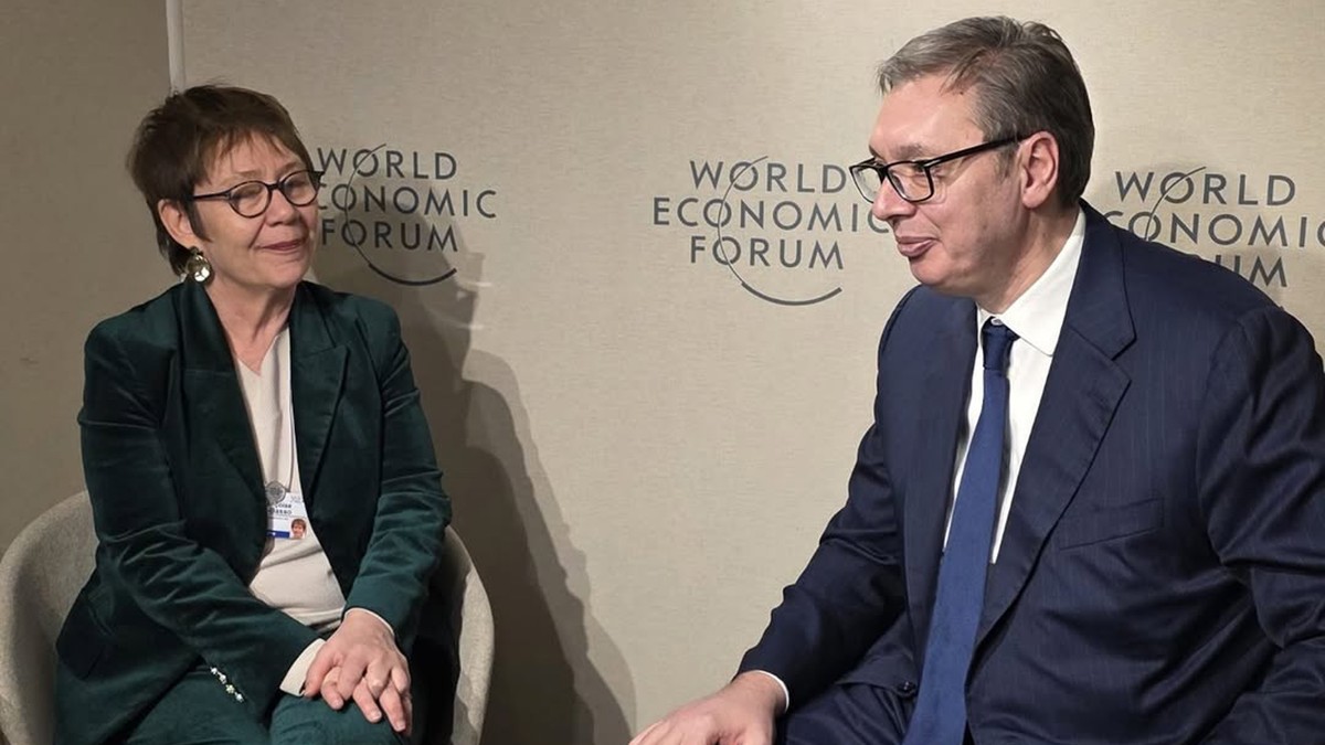 Vučić se sastao sa predsednicom EBRD-a u Davosu
