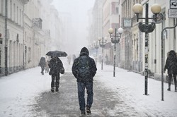Śnieg i silny wiatr. Prognoza pogody na niedzielę