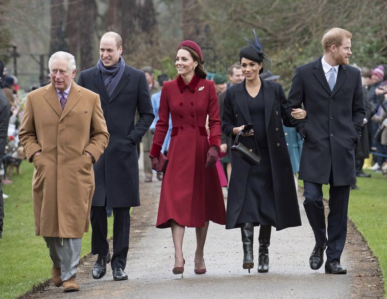 Meghan, Harry, William, Kate i książę Karol w Sandringham