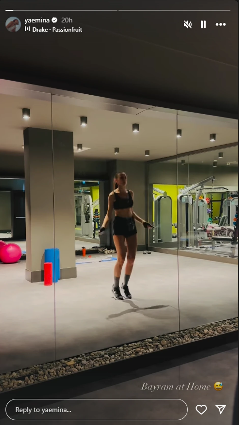 Emina Jahović bajram slavi kod kuće