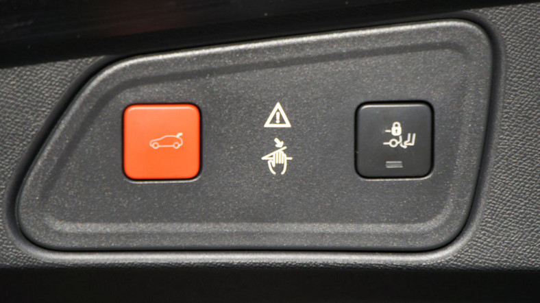 Peugeot 3008 już w standardzie ma klimatyzację, i-cockpit i elektrycznie sterowane szyby
