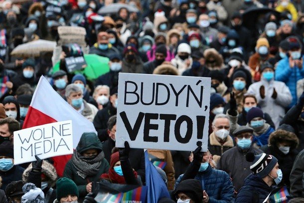 Kraków, manifestacja przeciwko Lex TVN