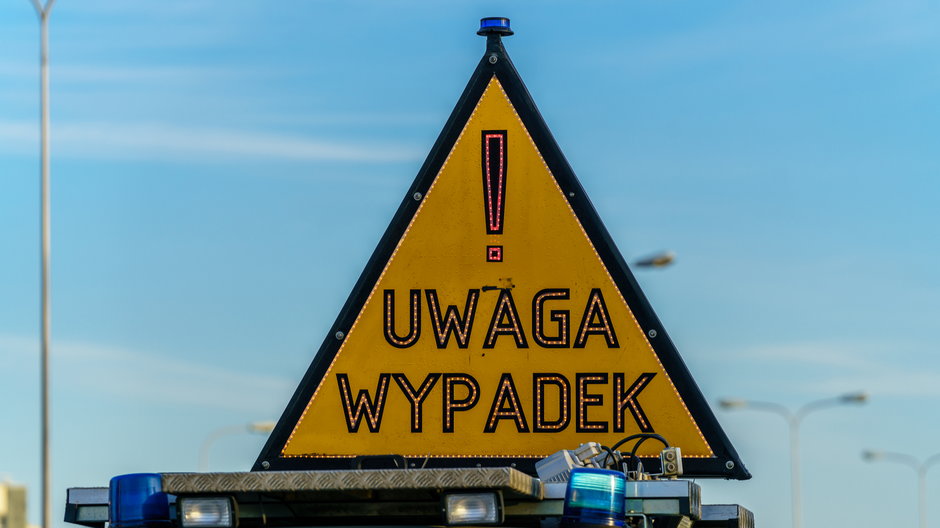 Do wypadku doszło na drodze krajowej nr 92 w Bąkowie Górnym (woj. łódzkie)