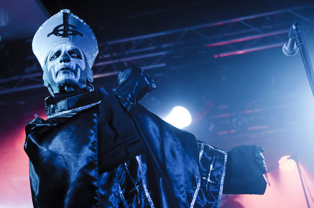 Nergal się wygadał i zdradził Papę Emeritusa II