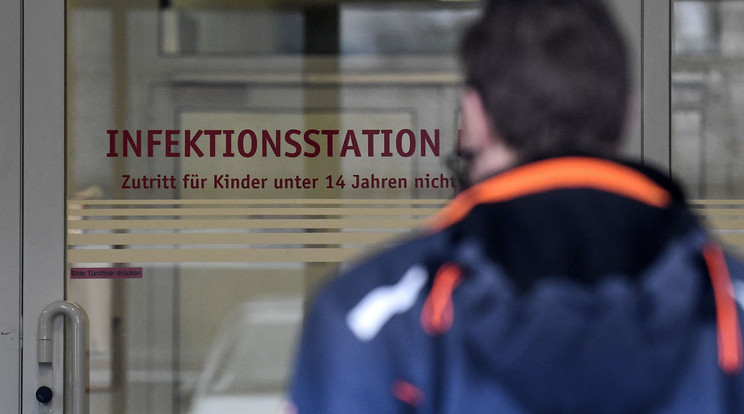 Csaknem megháromszorozódott a fertőzések száma a hét végén Németországban /Fotó: MTI/AP/Martin Meissner