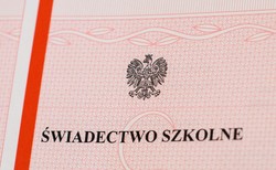 Roszczeniowość nie do zniesienia. A nawet groźby i korupcja. Tak rodzice walczą o oceny na świadectwie