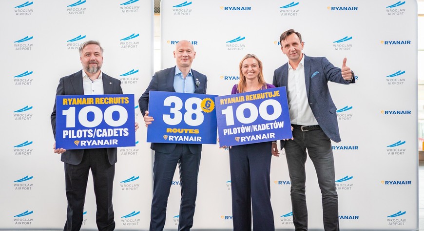 Ryanair nie tylko poszerza siatkę wrocławskich połączeń, ale też poszukuje kandydatów na przyszłych pilotów. 