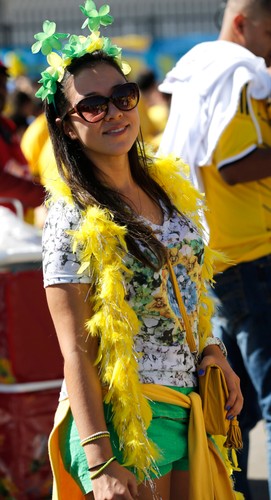 Piękne panie kochają piłkę nożna. Na mundialu ich nie brakuje