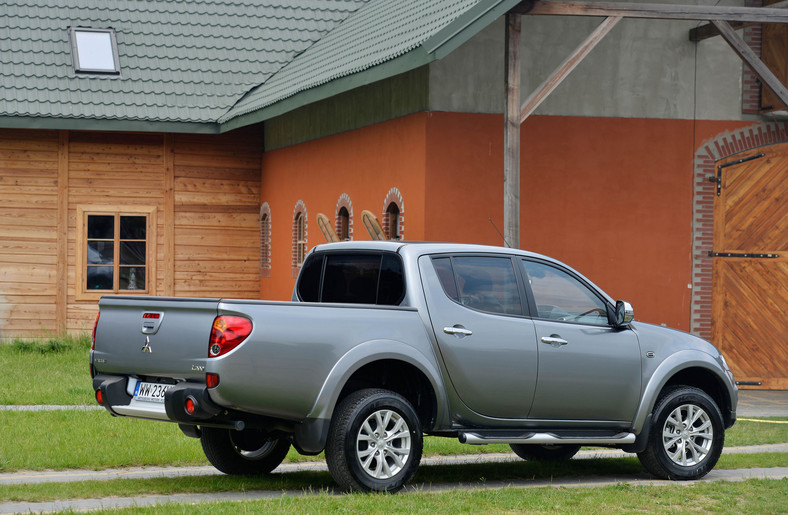 Mitsubishi L200-3