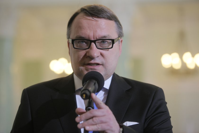 Biernacki: Przed wyborami boję się spektakularnych działań służb