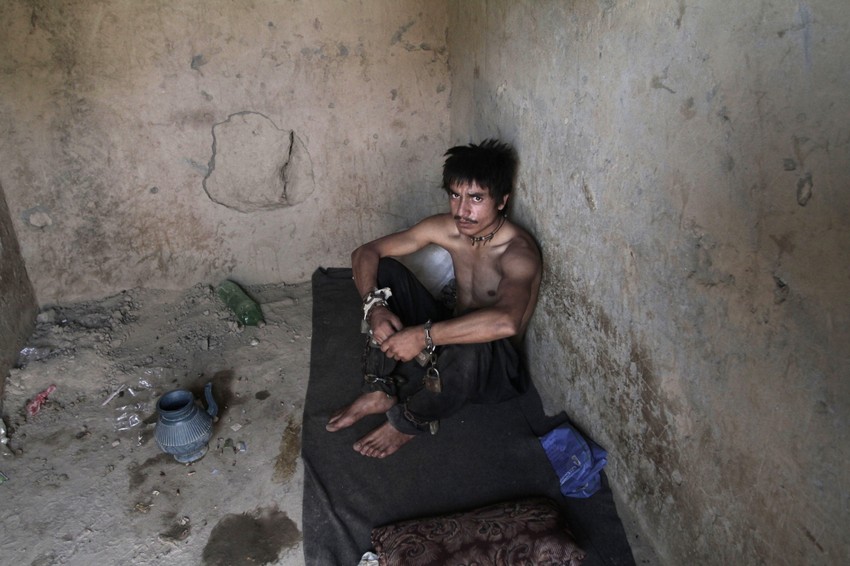 Nabiulah Safi (23), zavisnik od narkotika, u svojoj ćeliji