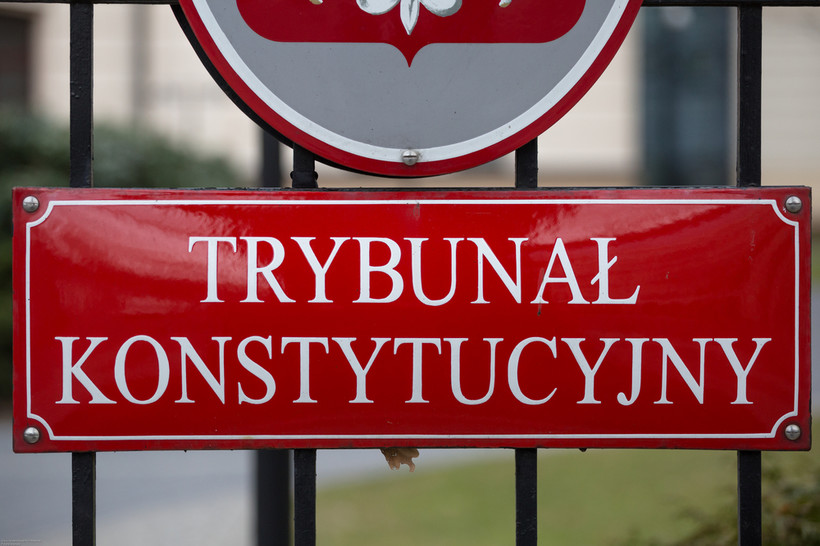 W czwartek portal wPolityce.pl opisał umowy, z których wynika, że w tym procederze brał udział także sędzia Piotr Tuleja.