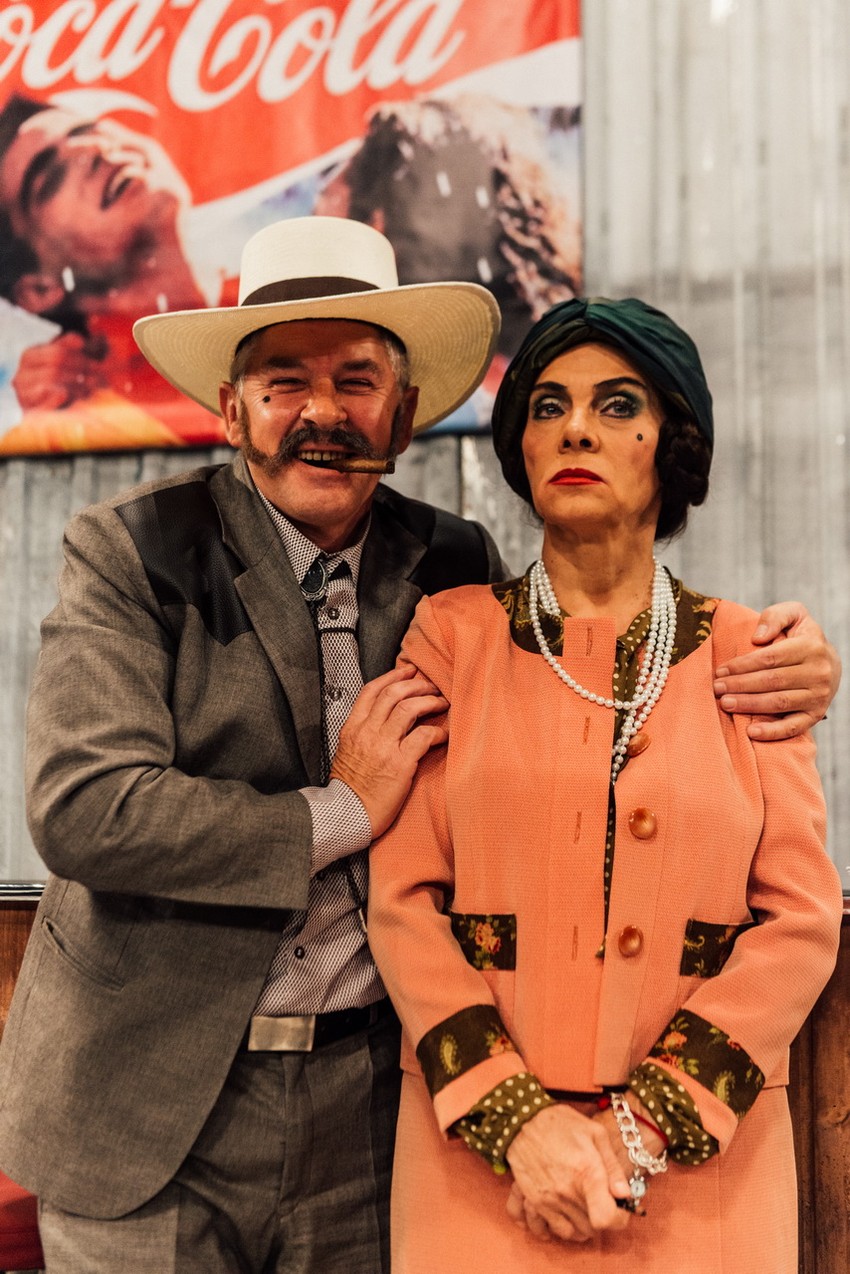 Scena iz predstave "Večiti mladoženja"