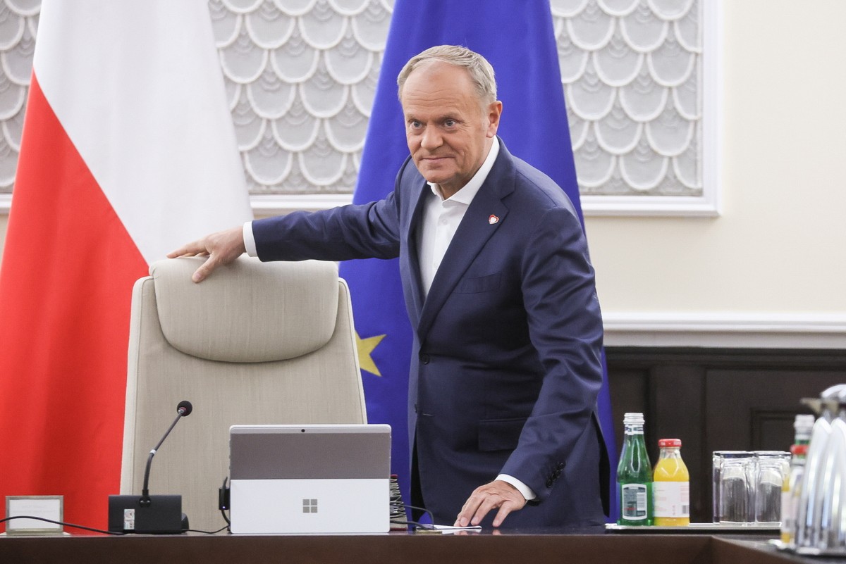 Warszawa, 20.05.2025. Premier Donald Tusk przed posiedzeniem rządu w siedzibie KPRM w Warszawie