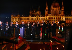 Parlament Mađarska, Peter Mađar