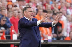 Czesław Michniewicz najlepiej zarabiającym polskim trenerem. Zobacz, ile płacą mu Arabowie